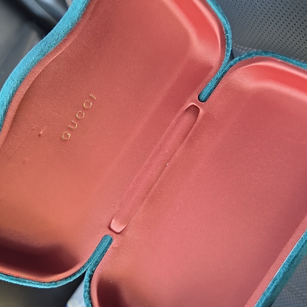 VIntage Gucci  Green Clamshell Case